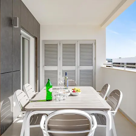 Town Centre 2 * Lagos